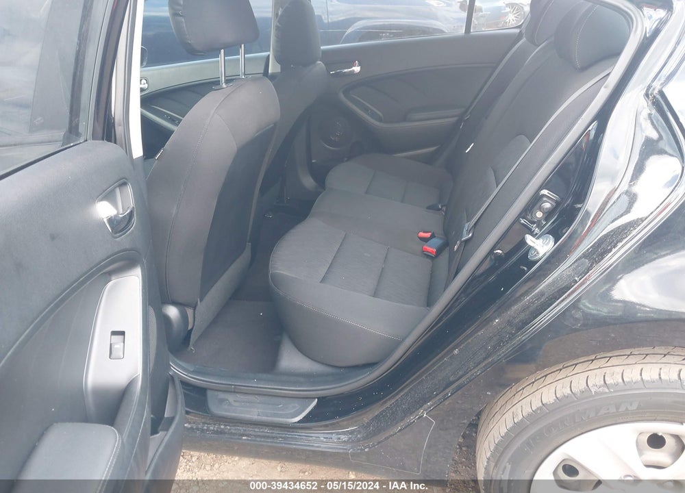 2016 KIA FORTE LX VIN: KNAFK4A68G5553617