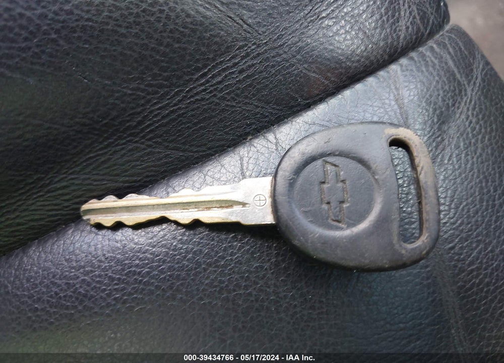 2010 CHEVROLET SILVERADO 1500 LT VIN: 3GCRCSE06AG234904