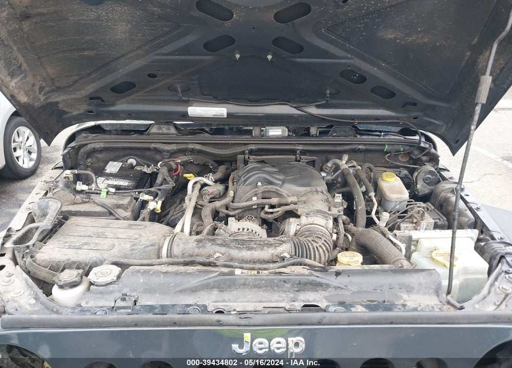 2018 JEEP WRANGLER JK UNLIMITED SPORT S 4X4 VIN: 1C4HJWDG2JL925969