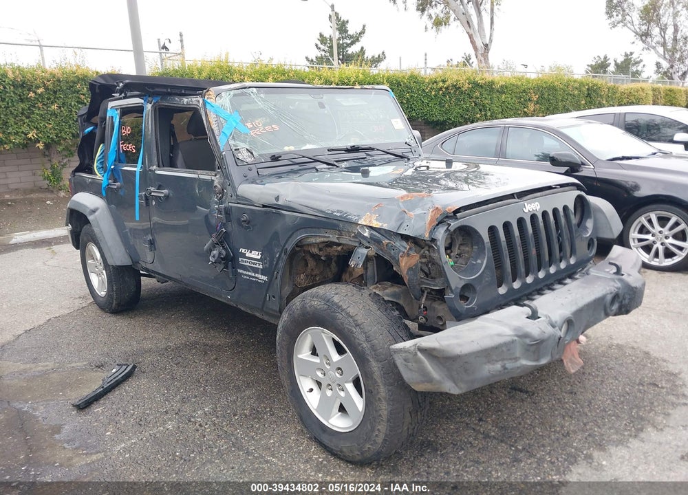 2018 JEEP WRANGLER JK UNLIMITED SPORT S 4X4 VIN: 1C4HJWDG2JL925969
