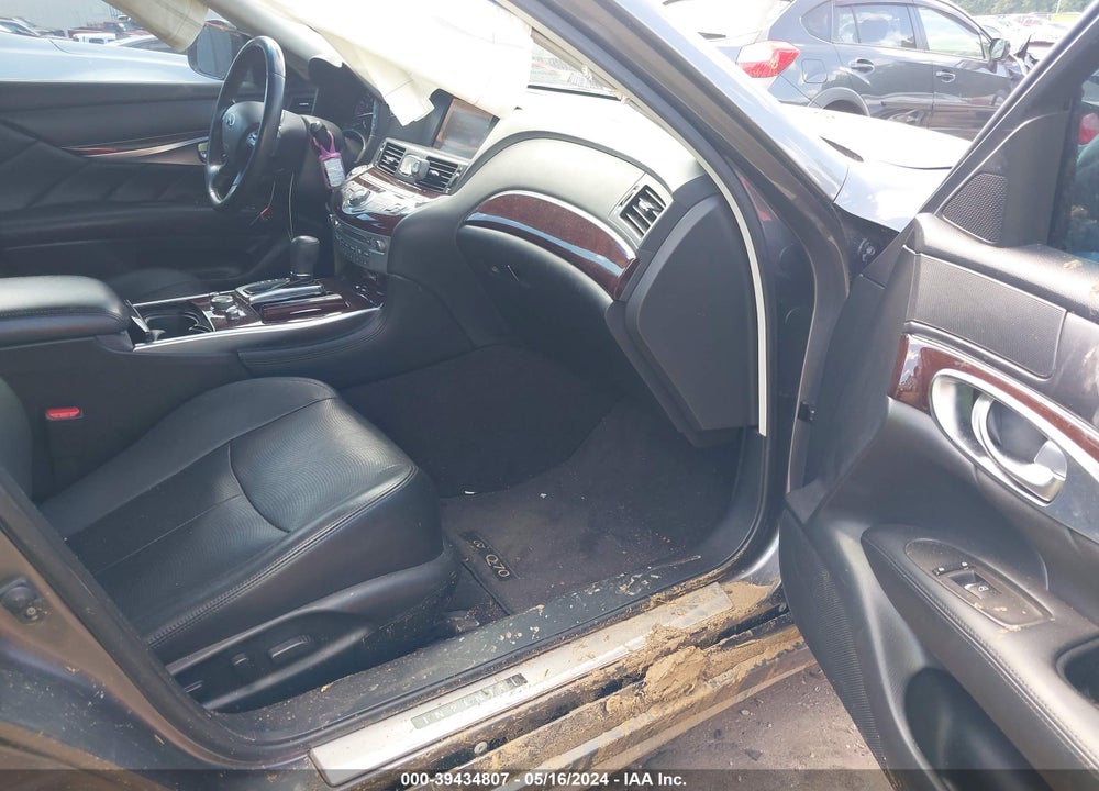 2018 INFINITI Q70L 3.7X LUXE VIN: JN1BY1PR5JM370689