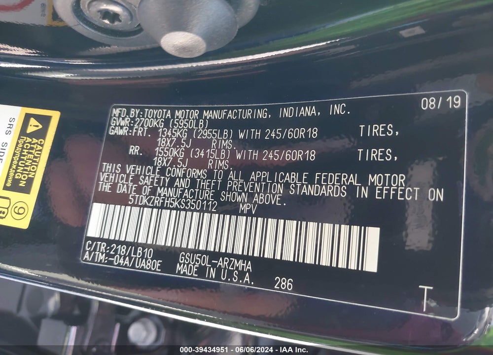 2019 TOYOTA HIGHLANDER XLE VIN: 5TDKZRFH5KS350112