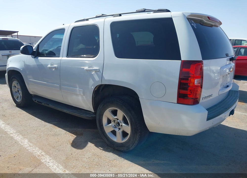 2011 CHEVROLET TAHOE LS VIN: 1GNSCAE00BR182528