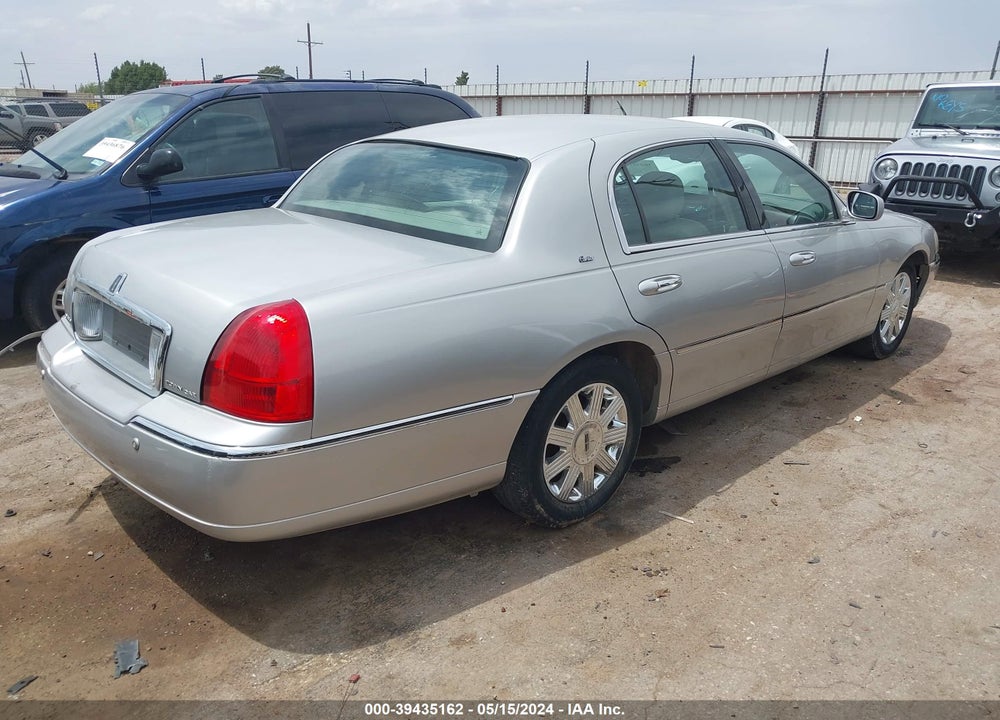2003 LINCOLN TOWN CAR CARTIER VIN: 1LNHM83W83Y635894