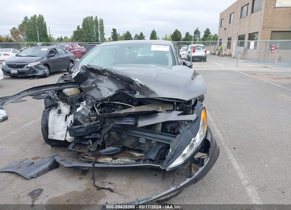 2017 FORD FUSION SE VIN: 3FA6P0H74HR294687