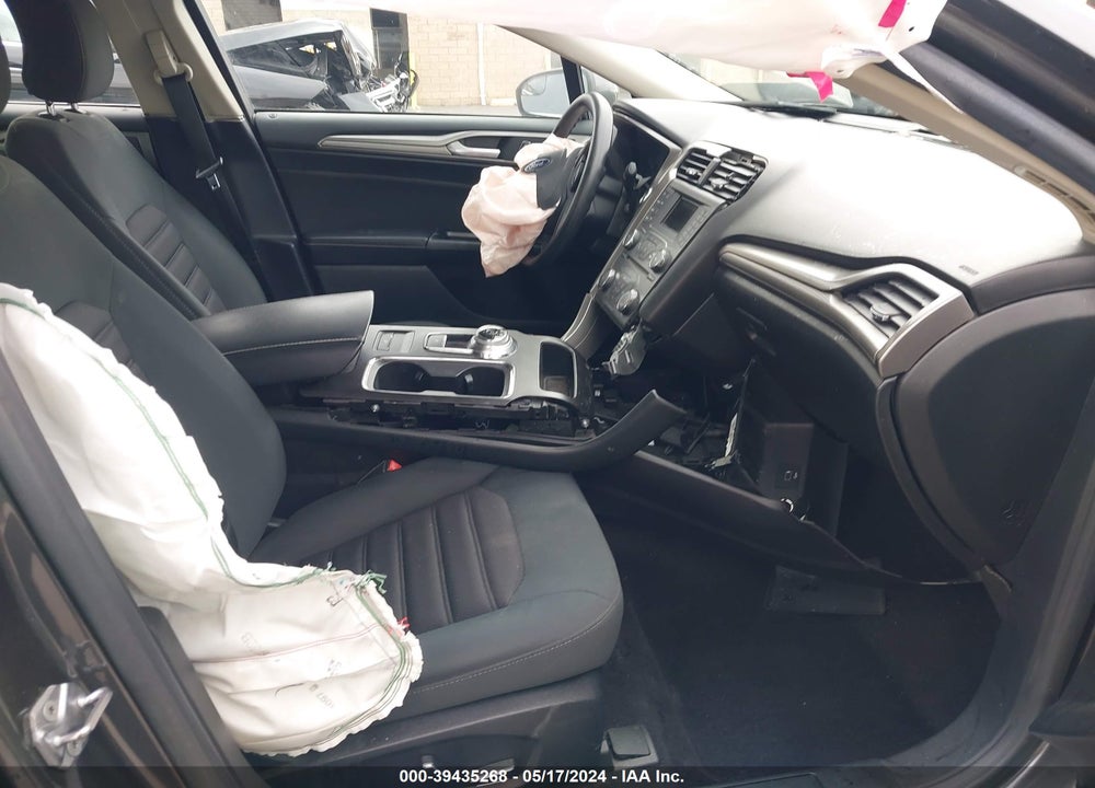 2017 FORD FUSION SE VIN: 3FA6P0H74HR294687