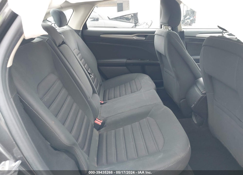 2017 FORD FUSION SE VIN: 3FA6P0H74HR294687