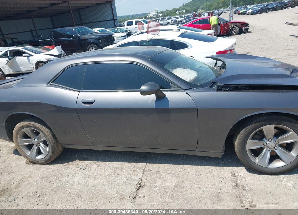 2020 DODGE CHALLENGER SXT VIN: 2C3CDZAG8LH105424
