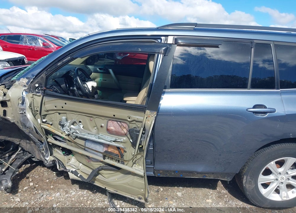 2012 TOYOTA HIGHLANDER SE V6 VIN: 5TDZK3EH2CS081568