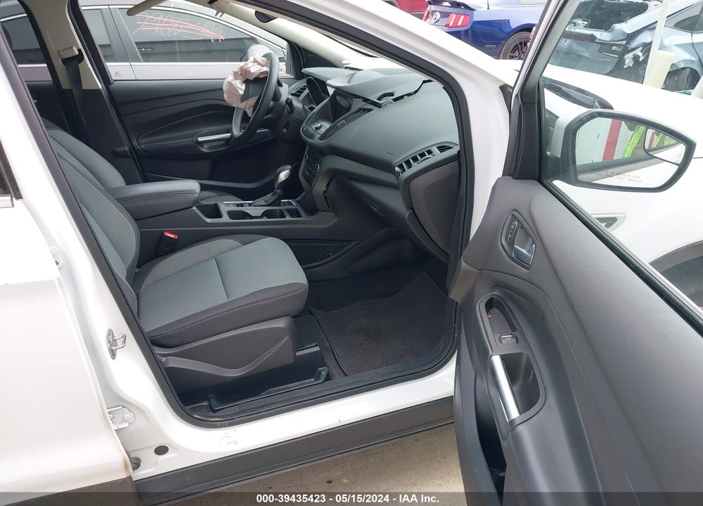 2019 FORD ESCAPE SE VIN: 1FMCU0GD3KUA02648