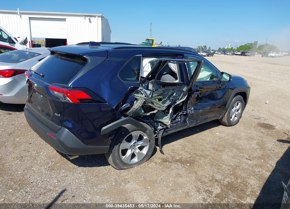 2019 TOYOTA RAV4 XLE VIN: JTMW1RFV9KD513077