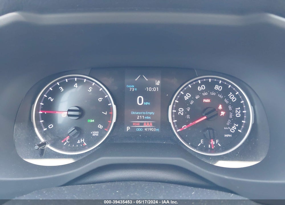 2019 TOYOTA RAV4 XLE VIN: JTMW1RFV9KD513077