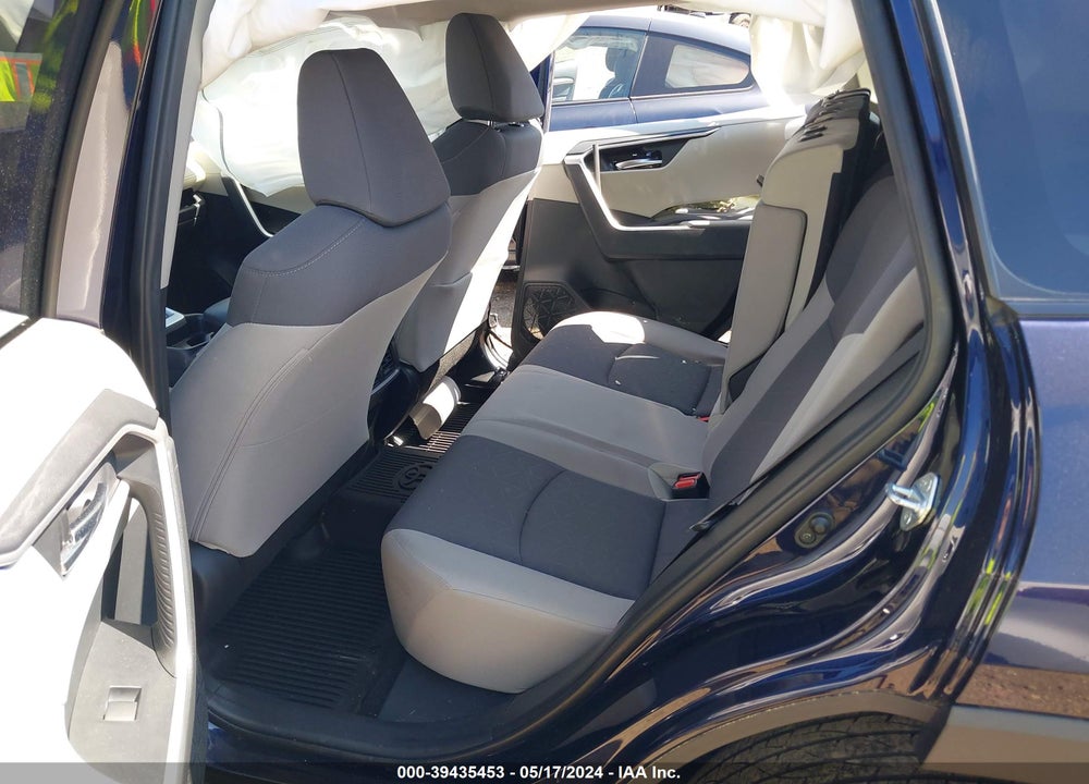 2019 TOYOTA RAV4 XLE VIN: JTMW1RFV9KD513077