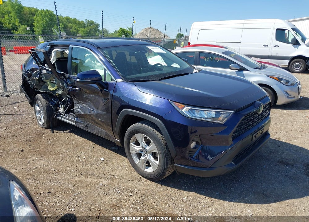 2019 TOYOTA RAV4 XLE VIN: JTMW1RFV9KD513077