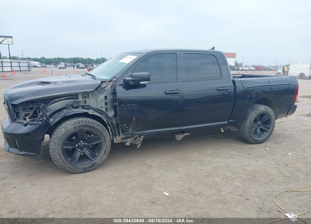 2017 RAM 1500 NIGHT 4X4 5'7 BOX VIN: 1C6RR7MT6HS733512