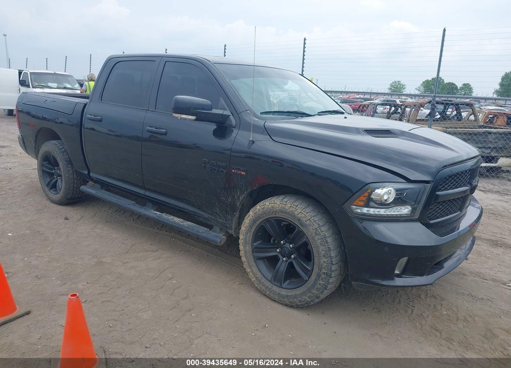 2017 RAM 1500 NIGHT 4X4 5'7 BOX VIN: 1C6RR7MT6HS733512