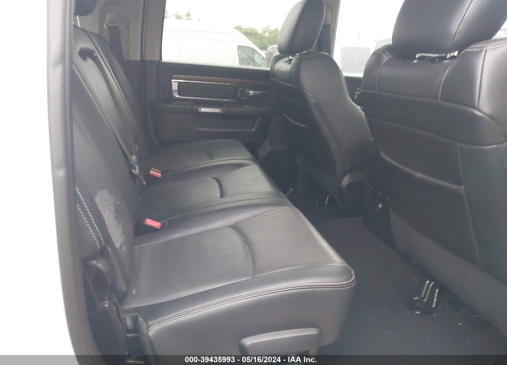 2017 RAM 3500 LAIE MEGA CAB 4X4 6'4 BOX VIN: 3C63RRML7HG577733