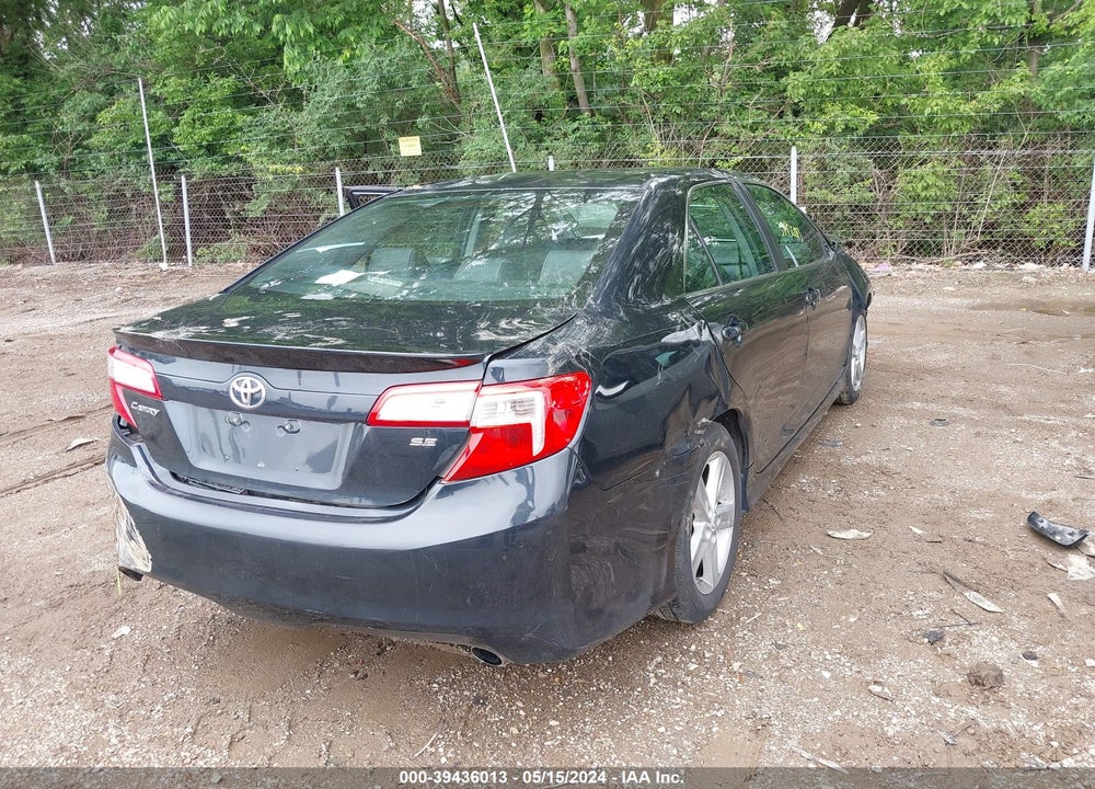 2013 TOYOTA CAMRY SE VIN: 4T1BF1FK1DU644008
