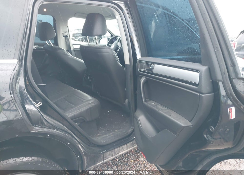 2012 VOLKSWAGEN TOUAREG VIN: WVGFK9BP7CD002226