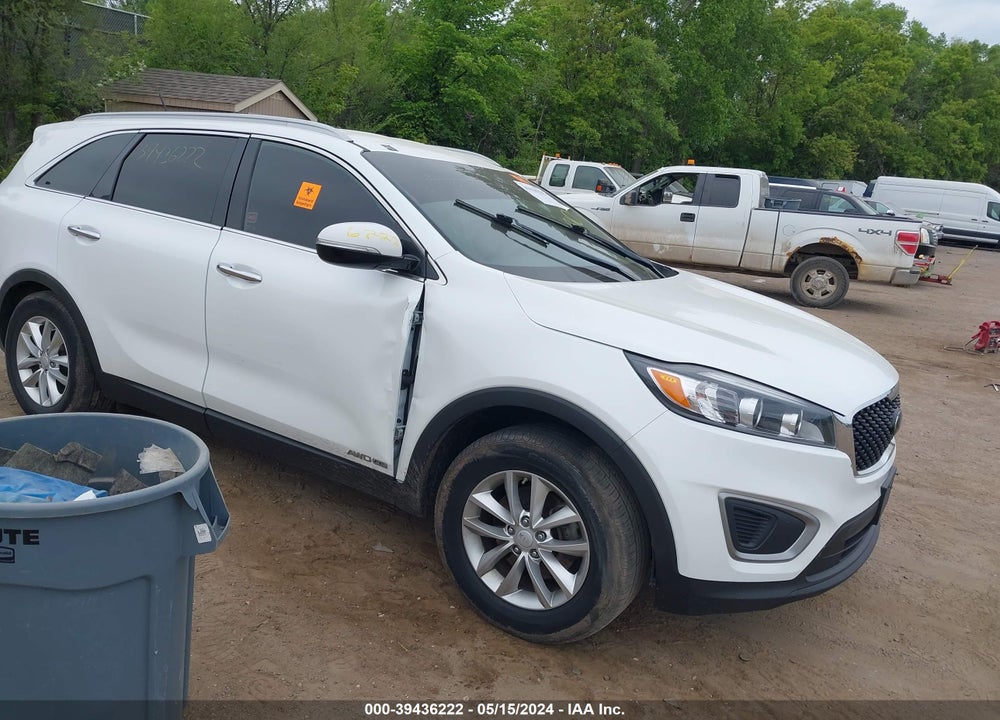 2016 KIA SORENTO 3.3L LX VIN: 5XYPGDA52GG092602