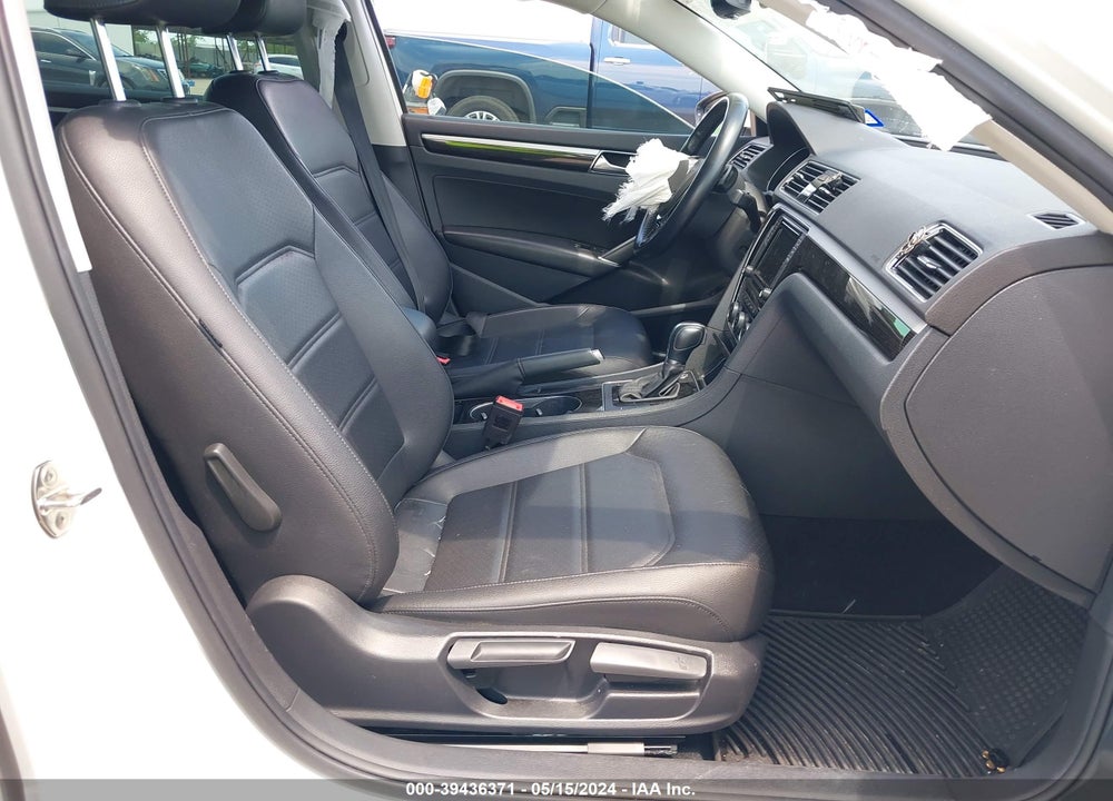 2019 VOLKSWAGEN PASSAT 2.0T SE R-LINE VIN: 1VWMA7A31KC013869