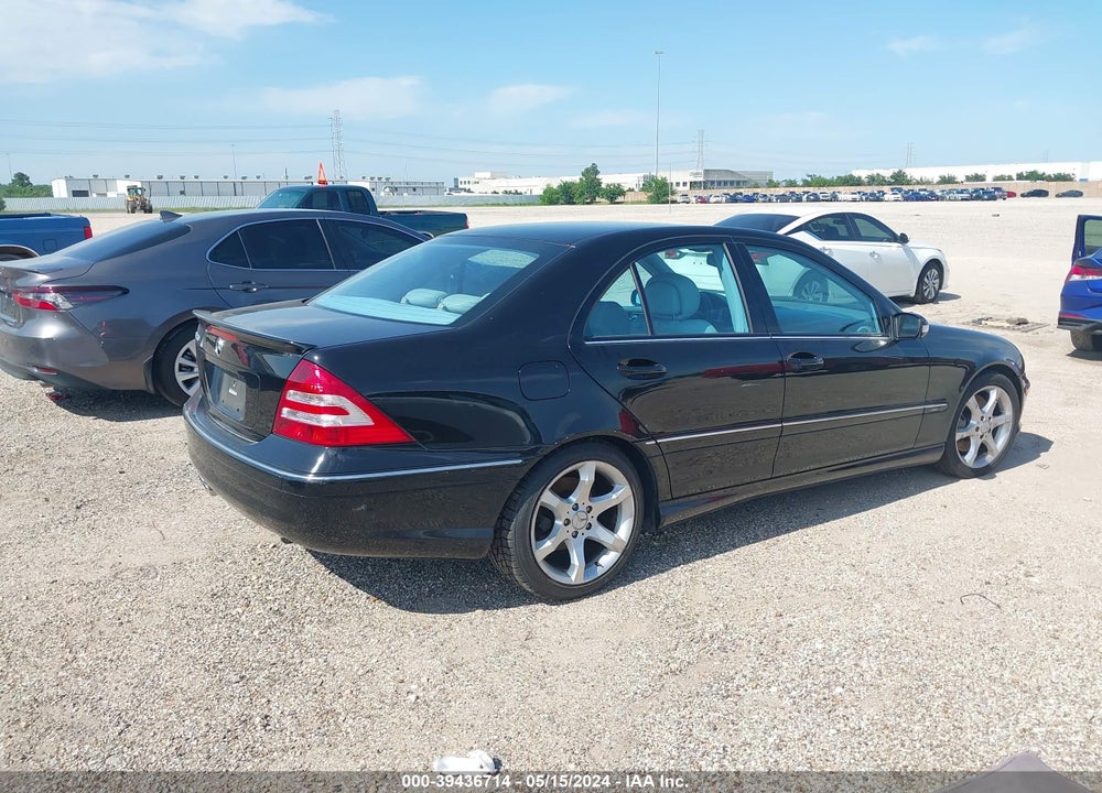 2007 MERCEDES-BENZ C 230 SPORT VIN: WDBRF52H17E027774