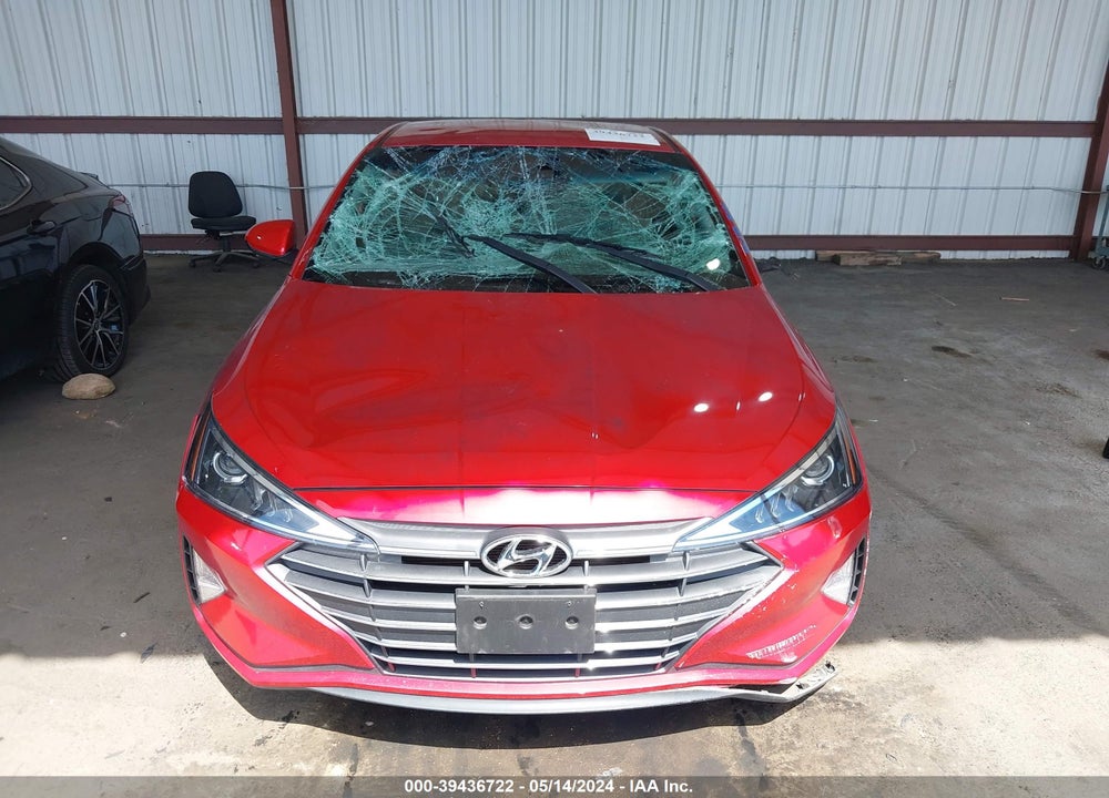 2020 HYUNDAI ELANTRA SEL VIN: 5NPD84LF0LH569777