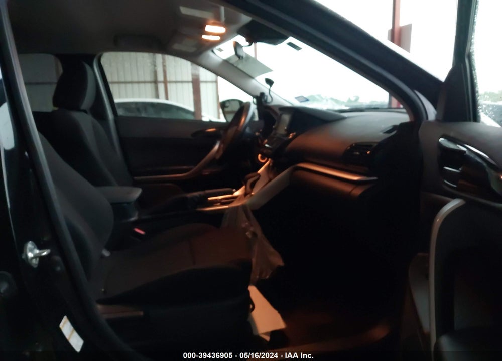 2022 MITSUBISHI ECLIPSE CROSS ES VIN: JA4ASUAA0NZ059513