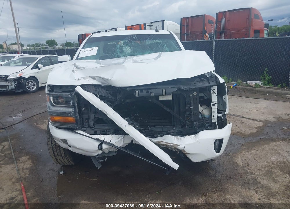 2018 CHEVROLET SILVERADO 1500 2LT VIN: 3GCUKREC7JG238718