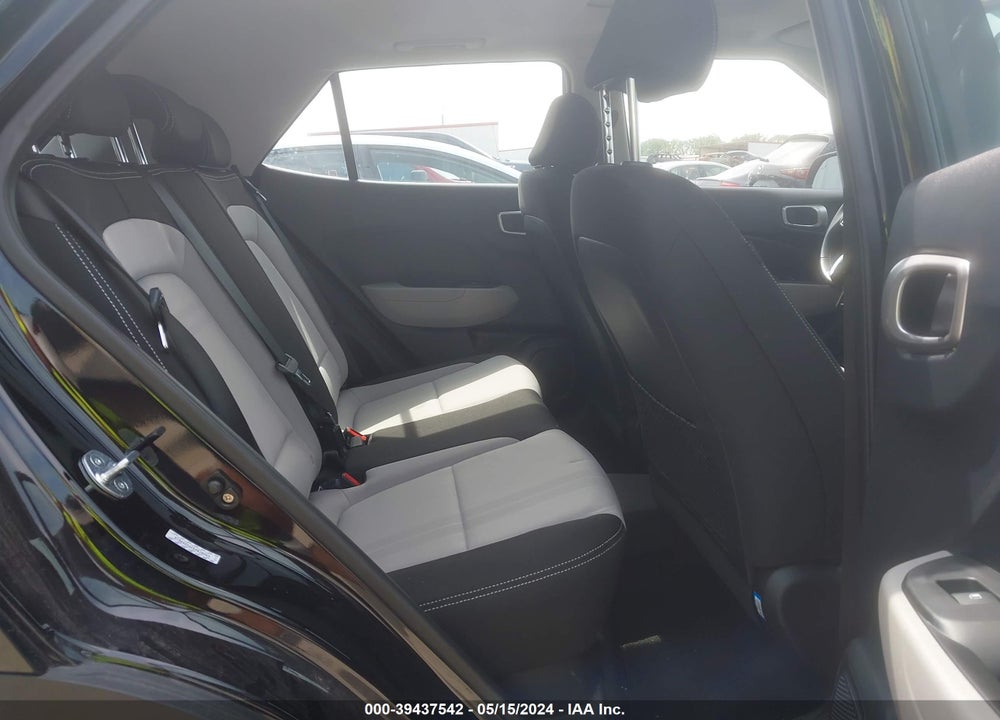 2023 HYUNDAI VENUE SEL VIN: KMHRC8A32PU258816