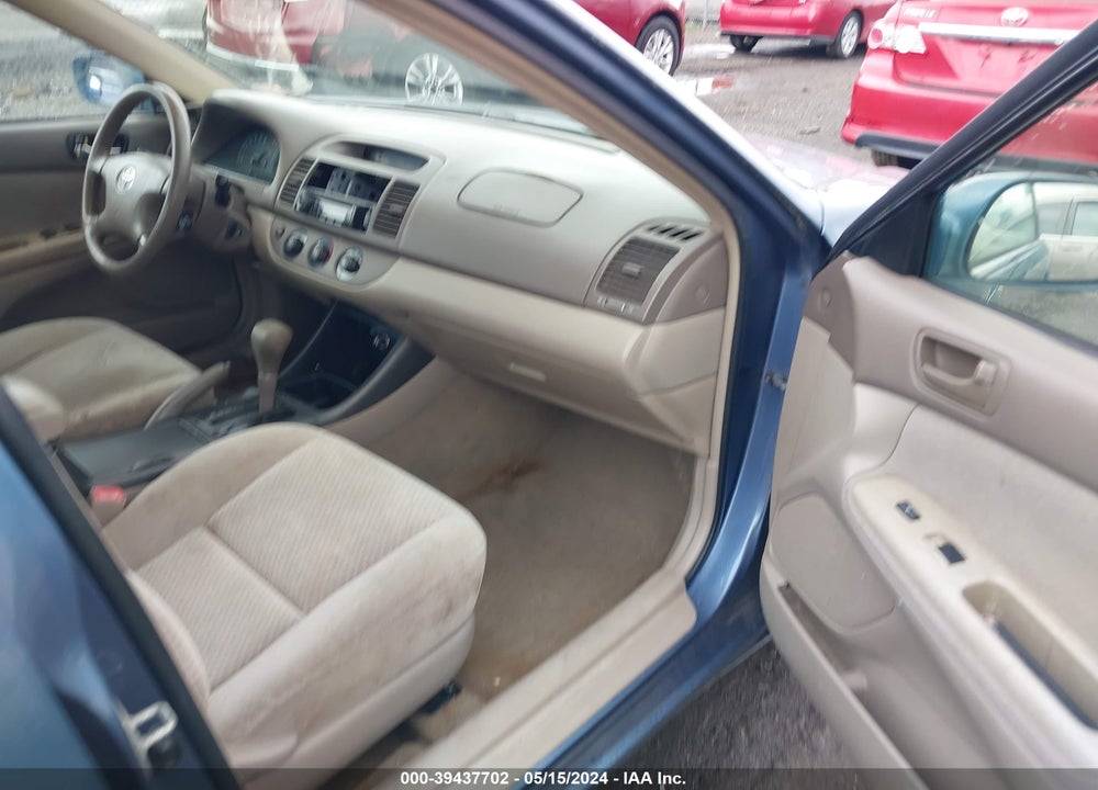 2004 TOYOTA CAMRY LE VIN: 4T1BE32K54U802659
