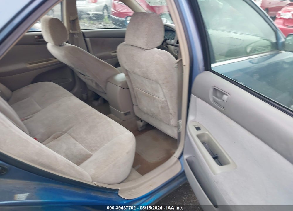 2004 TOYOTA CAMRY LE VIN: 4T1BE32K54U802659