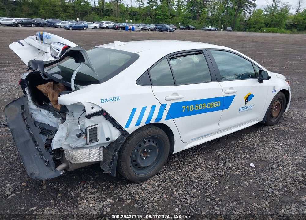 2021 TOYOTA COROLLA LE VIN: JTDEPMAE8MJ144284