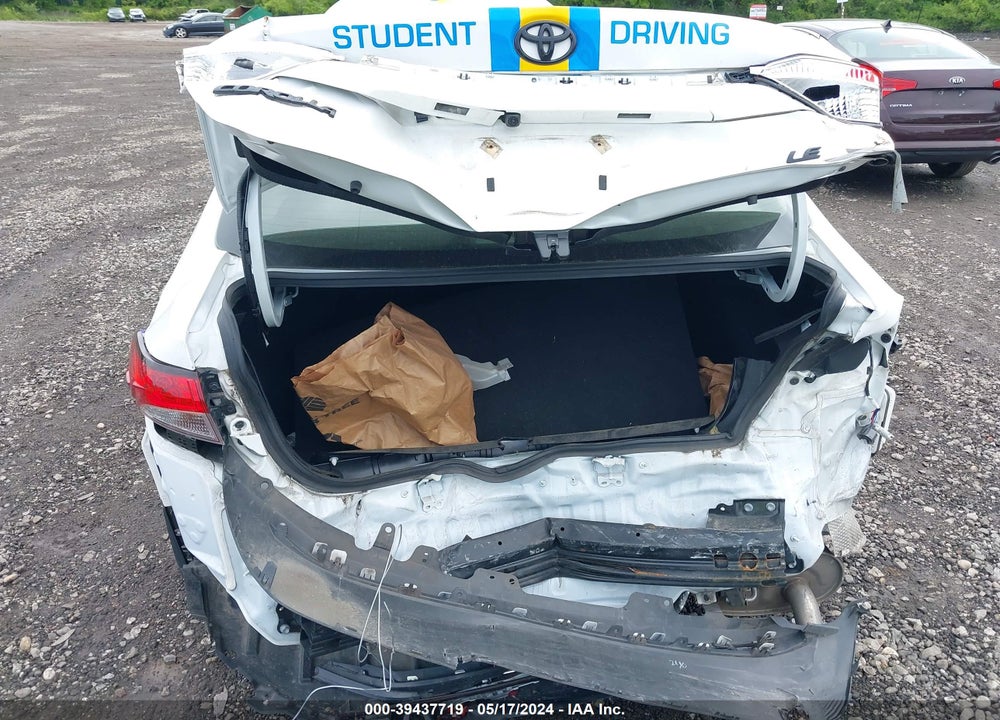 2021 TOYOTA COROLLA LE VIN: JTDEPMAE8MJ144284