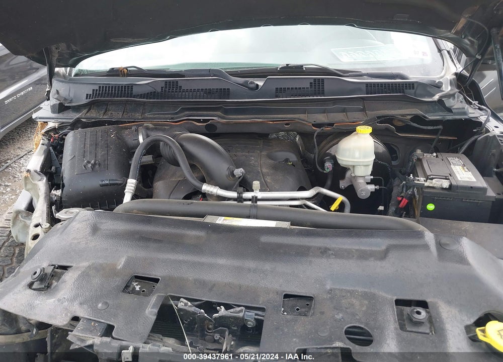 2015 RAM 1500 EXPRESS VIN: 3C6RR6KT7FG698948