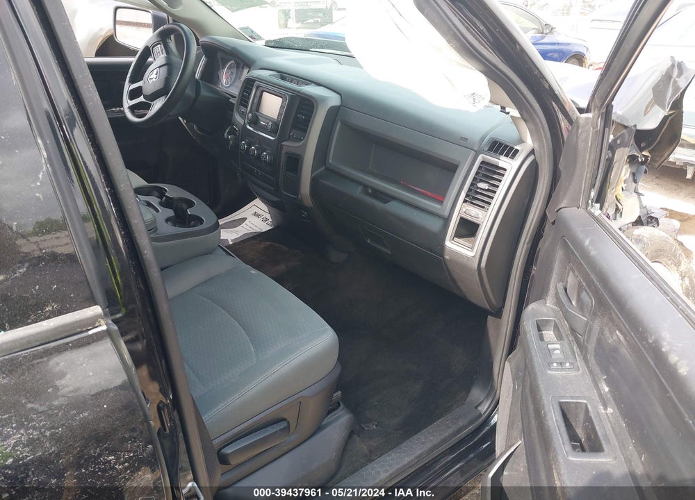 2015 RAM 1500 EXPRESS VIN: 3C6RR6KT7FG698948