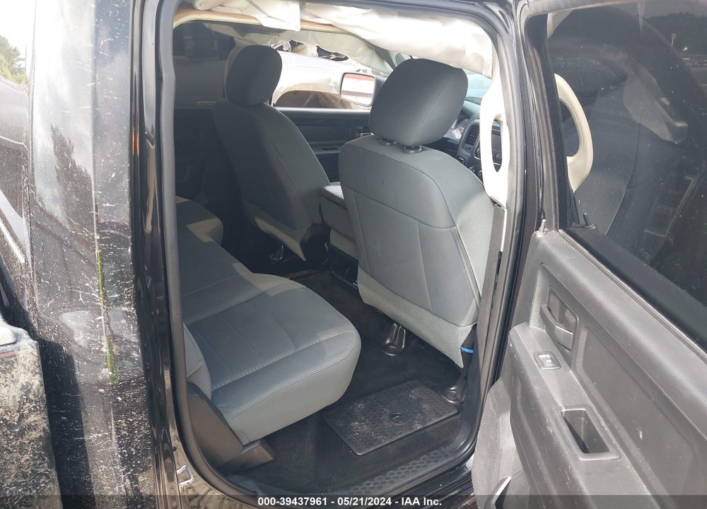 2015 RAM 1500 EXPRESS VIN: 3C6RR6KT7FG698948