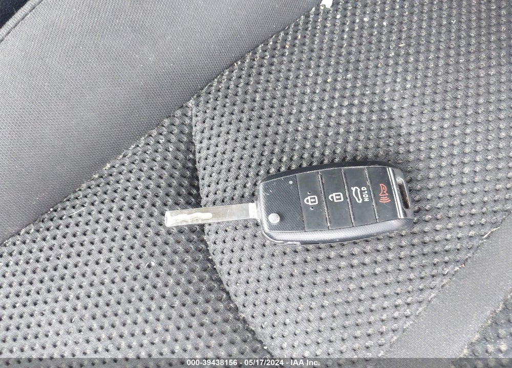 2019 KIA OPTIMA LX VIN: 5XXGT4L35KG347232