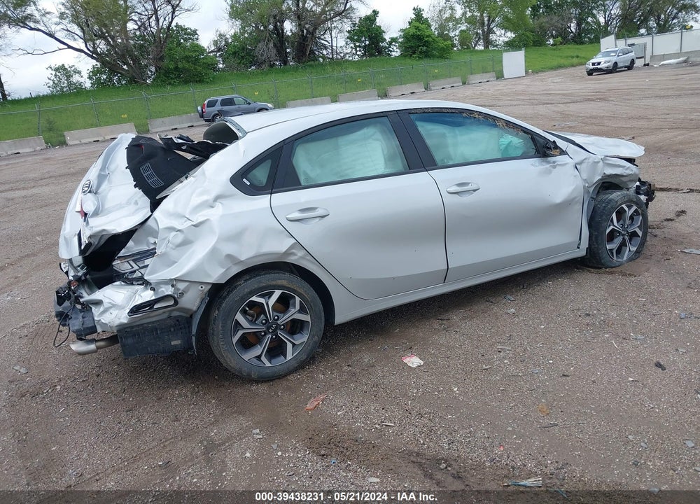 2021 KIA FORTE LXS VIN: 3KPF24AD0ME363330