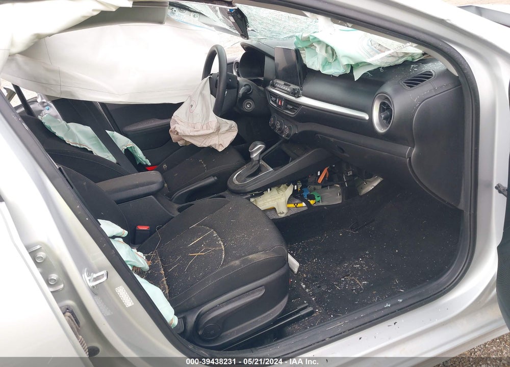 2021 KIA FORTE LXS VIN: 3KPF24AD0ME363330