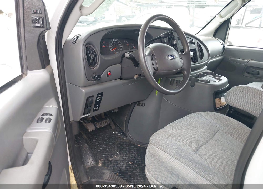 2003 FORD E 450 VIN: 1FDXE45S338B89780