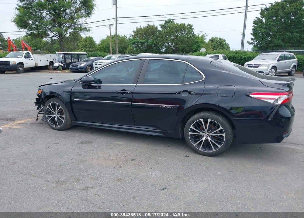 2020 TOYOTA CAMRY SE VIN: 4T1G11AK9LU945717