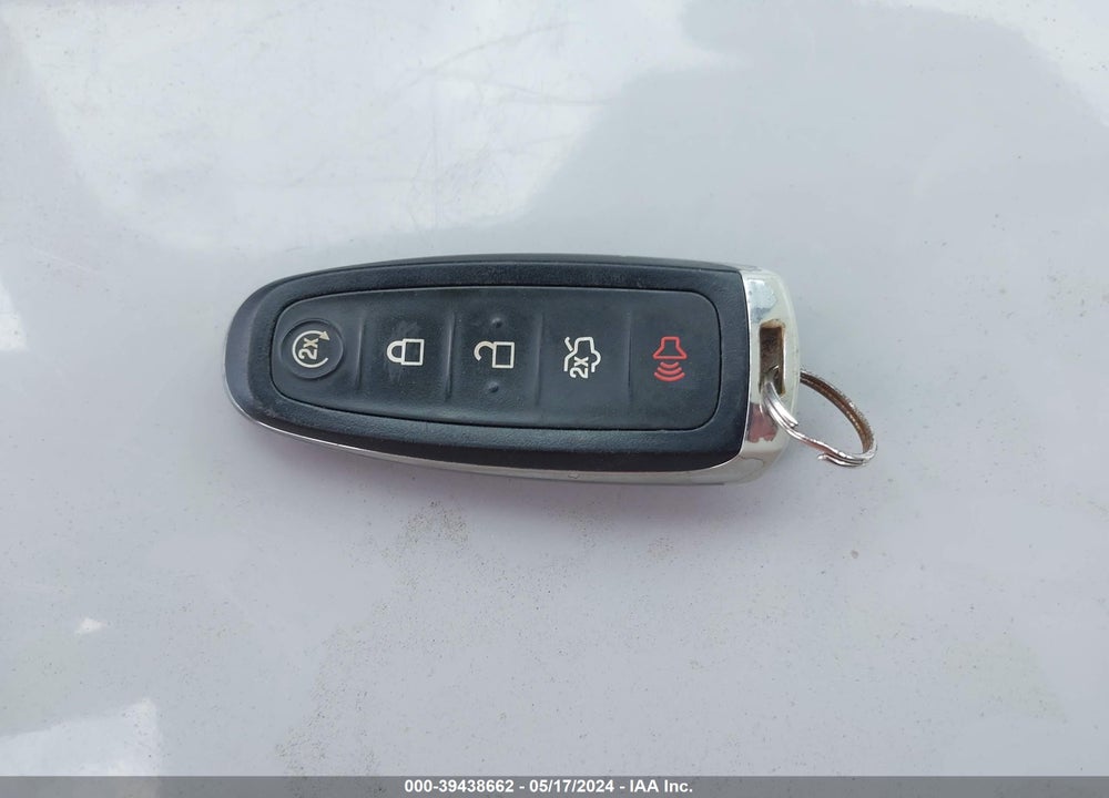 2014 FORD FOCUS TITANIUM VIN: 1FADP3N22EL447000