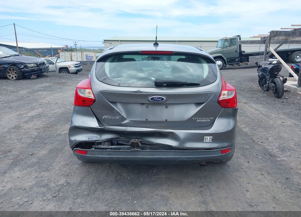 2014 FORD FOCUS TITANIUM VIN: 1FADP3N22EL447000
