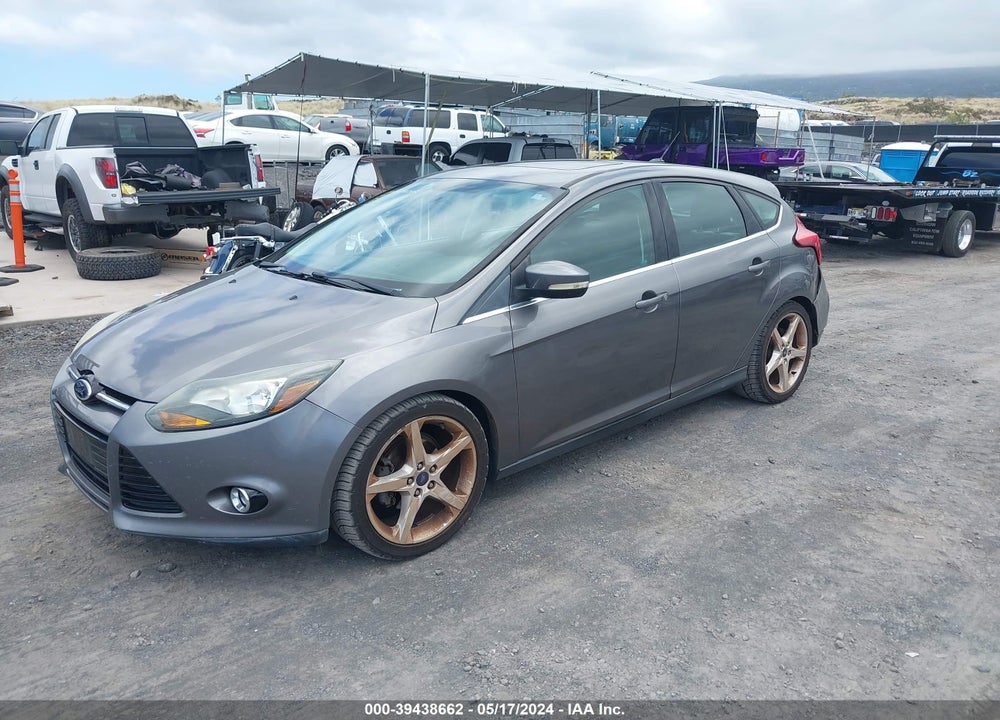 2014 FORD FOCUS TITANIUM VIN: 1FADP3N22EL447000