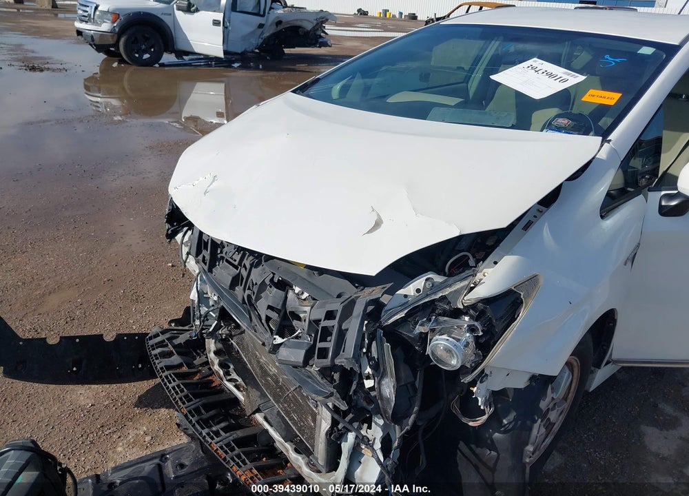 2011 TOYOTA PRIUS TWO VIN: JTDKN3DU1B5347805
