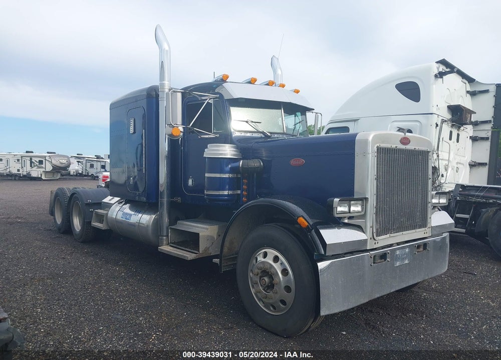 1985 PETERBILT 359 VIN: 1XP9DB9X2FD189984
