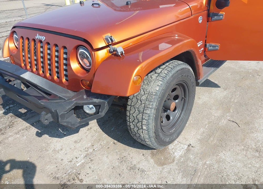 2011 JEEP WRANGLER UNLIMITED SAHARA VIN: 1J4BA5H12BL598782