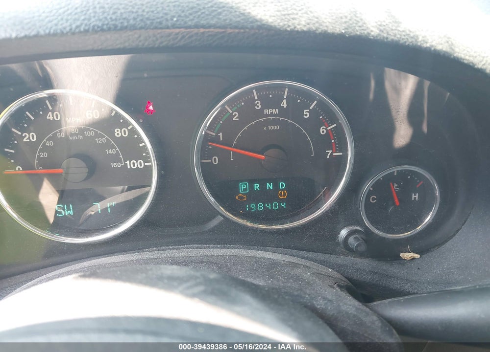 2011 JEEP WRANGLER UNLIMITED SAHARA VIN: 1J4BA5H12BL598782