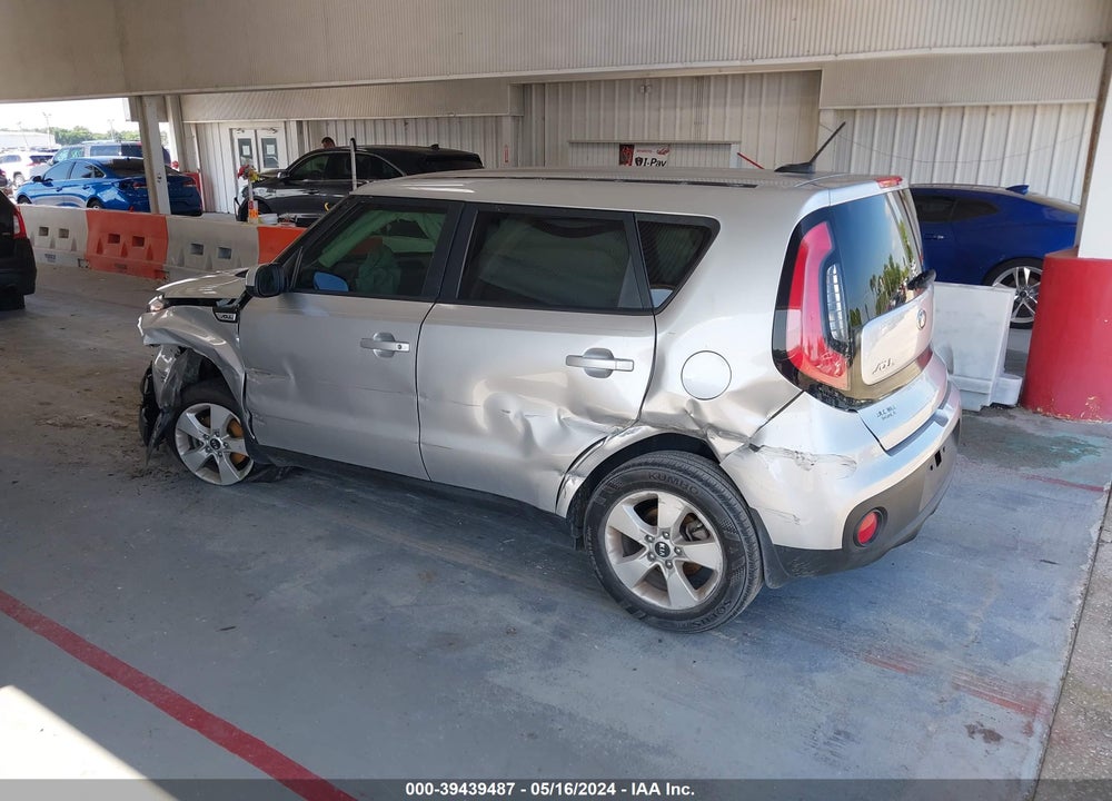 2018 KIA SOUL VIN: KNDJN2A29J7619061
